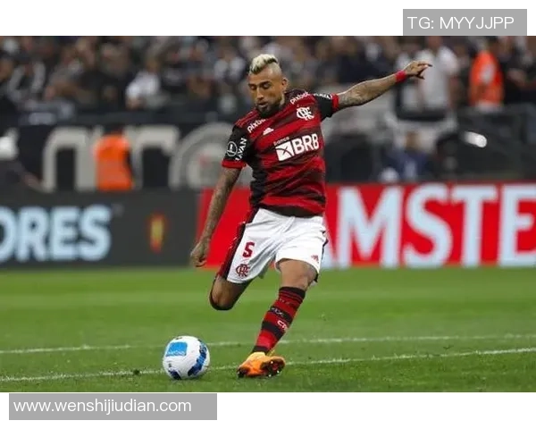 智利足球明星比达尔的辉煌职业生涯与对国家队的贡献分析